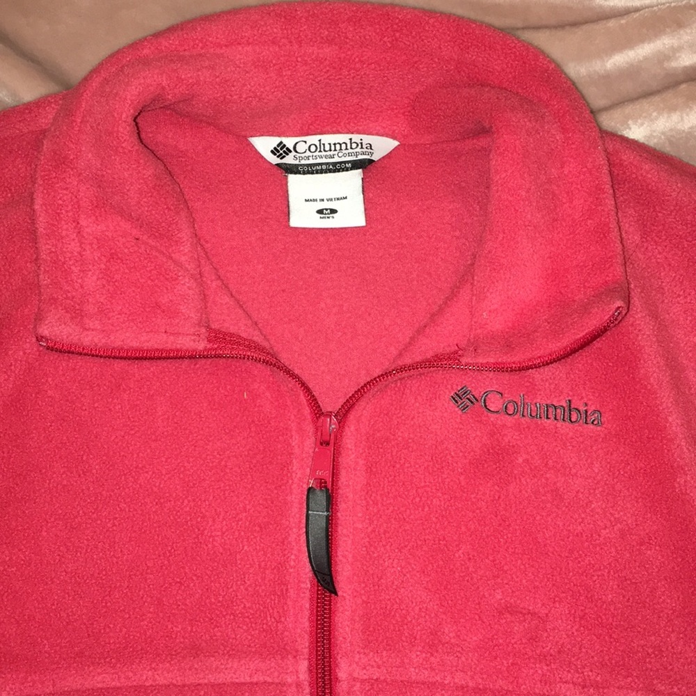 Men's Columbia Fleece.